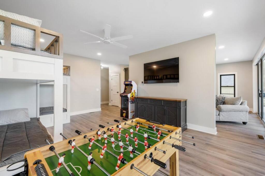 New Home, Dock, Kayaks, Game Room, Water Views Winchester ภายนอก รูปภาพ