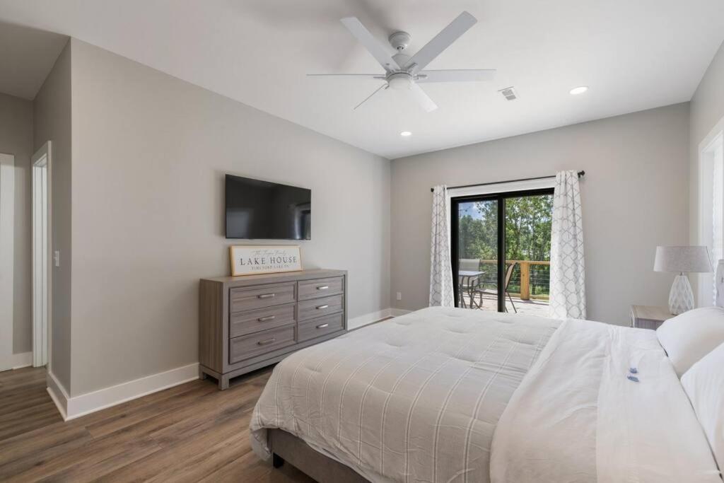 New Home, Dock, Kayaks, Game Room, Water Views Winchester ภายนอก รูปภาพ