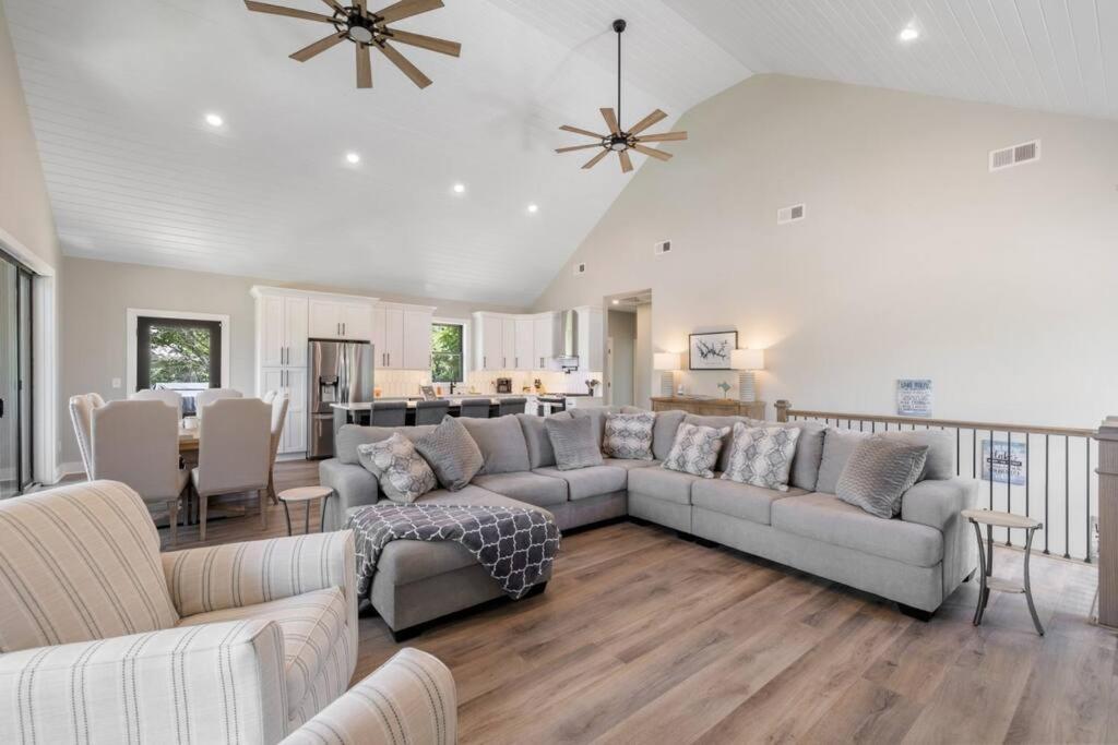 New Home, Dock, Kayaks, Game Room, Water Views Winchester ภายนอก รูปภาพ