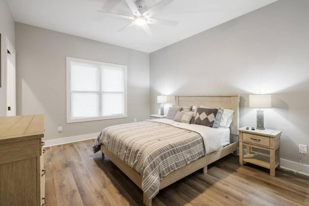 New Home, Dock, Kayaks, Game Room, Water Views Winchester ภายนอก รูปภาพ