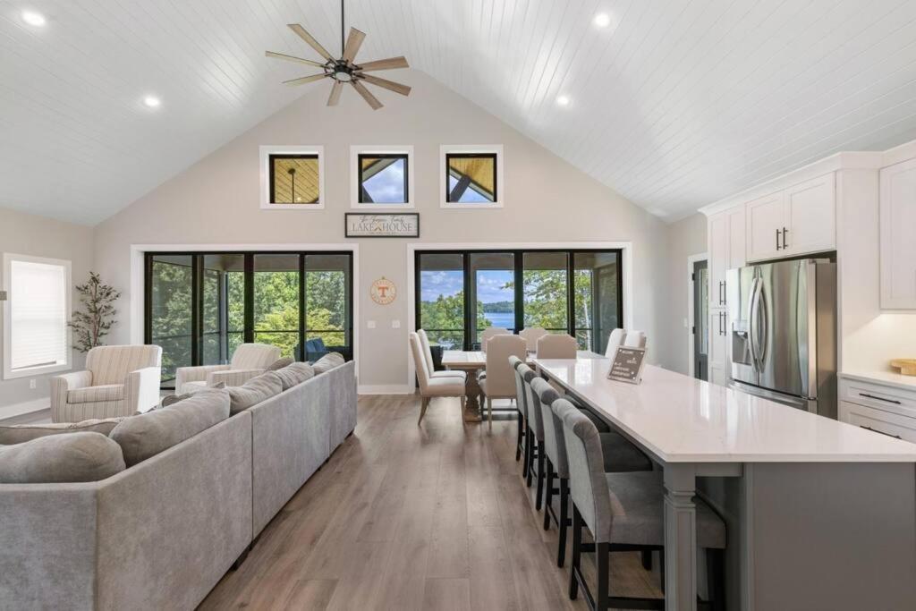 New Home, Dock, Kayaks, Game Room, Water Views Winchester ภายนอก รูปภาพ