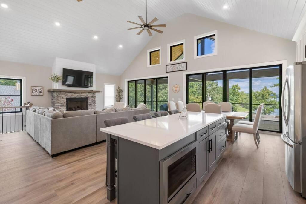 New Home, Dock, Kayaks, Game Room, Water Views Winchester ภายนอก รูปภาพ